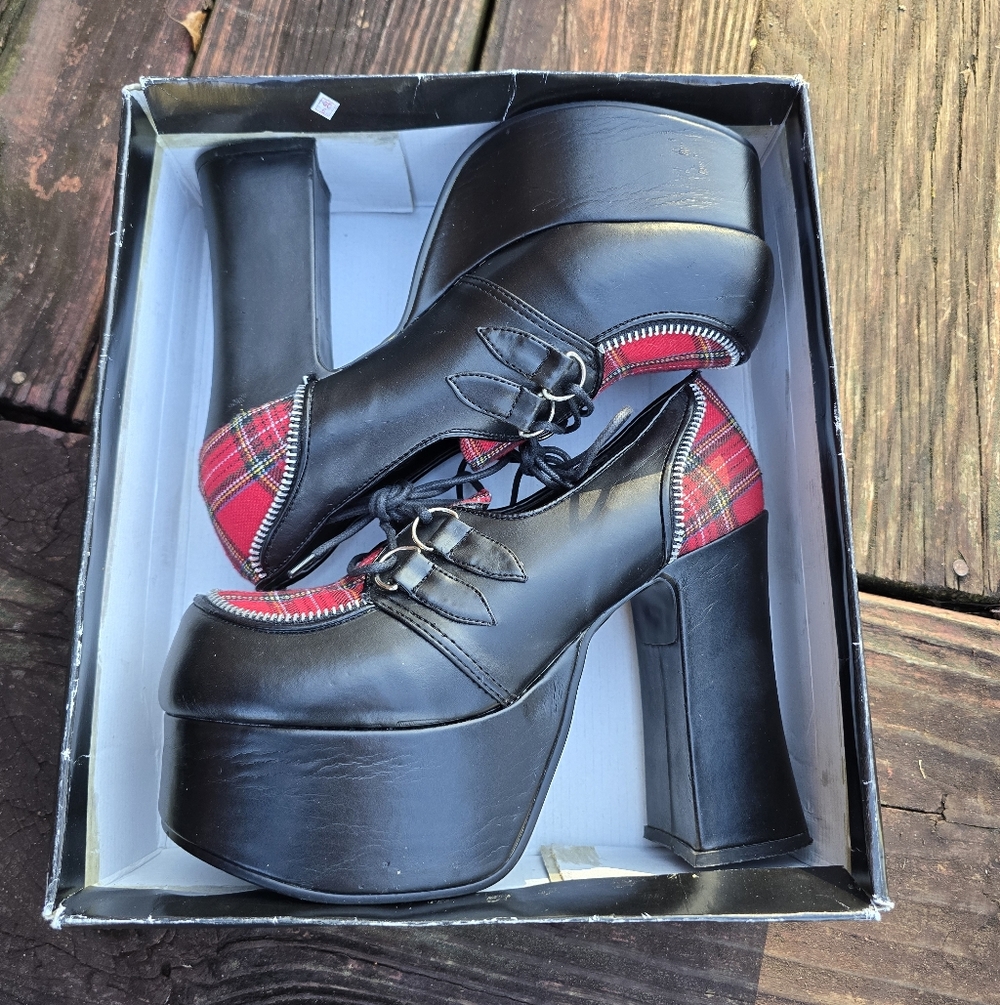 Demonia Womens Charade-12, Platform Pumps, Black, Red Plaid, Goth Emo Punk Sz 8 - Picture 2 of 14